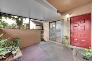 2351 NW 37th Ave, Pompano Beach, FL 33066 - MLS#F10541681