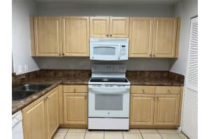 529 E Sheridan 108, Dania Beach, FL 33004, Dania Beach, FL 33004 - MLS#F10541699