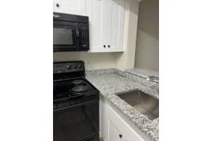 7027 W Sunrise Blvd 7027, Plantation, FL 33313 - MLS#F10541745