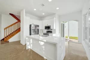 5029 SW 37th Ave, Fort Lauderdale, FL 33312 - MLS#F10541765