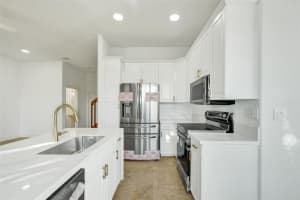 5029 SW 37th Ave, Fort Lauderdale, FL 33312 - MLS#F10541765