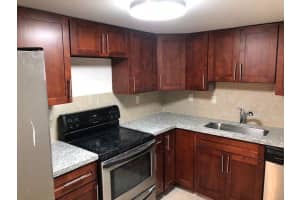 7300 Nw 17th Street 201, Plantation, Fl 33313, Plantation