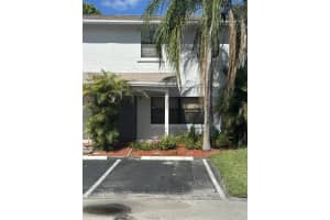 621 NW 105th Way, Pembroke Pines, FL 33026 - MLS#F10541796
