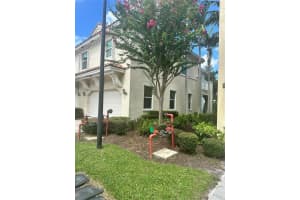 2911 Cascada Isles Way, Hollywood, FL 33024 - MLS#F10541808