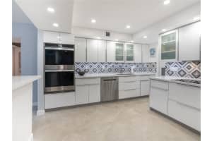 2850 N Palm Aire Dr 601, Pompano Beach, FL 33069 - MLS#F10541843