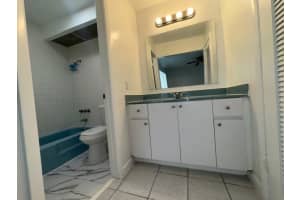 2031 NE 139th St 12, North Miami Beach, FL 33181 - MLS#F10541860