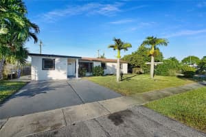 3613 SW 1st St, Fort Lauderdale, FL 33312 - MLS#F10541890