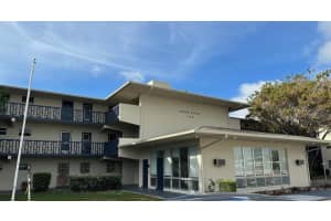 1150 E Sample Rd 102, Pompano Beach