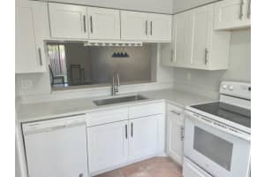 2700 S Oakland Forest Dr 308, Oakland Park