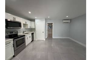 820 N Victoria Park Rd 3, Fort Lauderdale