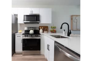 800 The Pointe Dr, West Palm Beach, FL 33409 - MLS#F10542005