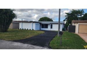 8633 Sutton Drive, Miramar, FL 33025 - MLS#F10542046