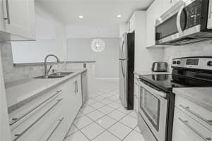 1009 N Ocean Blvd 110, Pompano Beach, FL 33062 - MLS#F10542064