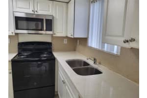 1501 Crescent Cir B12, West Palm Beach, FL 33403 - MLS#F10542071