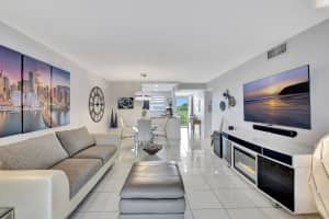 2615 NE 3rd Ct 411, Boynton Beach, FL 33435 - MLS#F10542073