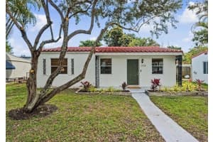 2530 Mckinley St, Hollywood