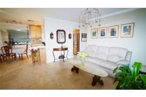 1240 SW 4th Ave, Pompano Beach, FL 33060 - MLS#F10542105