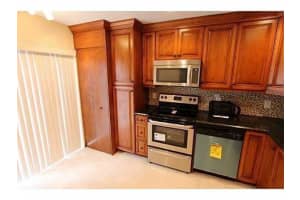 140 SE 12TH AVE 5, Pompano Beach, FL 33060 - MLS#F10542122