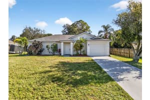 2417 SW Summit St, Port Saint Lucie, FL 34984 - MLS#F10542188