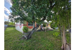 1260 NW 178th Ter, Miami Gardens, FL 33169 - MLS#F10542222