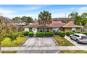 330 #2 #2 Avondale, Pompano Beach, FL 33060, Pompano Beach, FL 33060 - MLS#F10542229