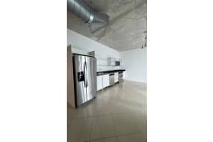 690 1st Court, Miami, FL 33130 - MLS#F10542237