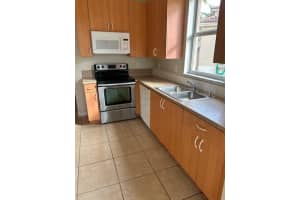 1008 NE 39th Ave, Homestead, FL 33033 - MLS#F10542265