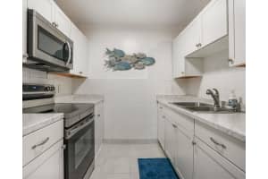 MLS# F10542270, Hallandale Beach, Florida 33009