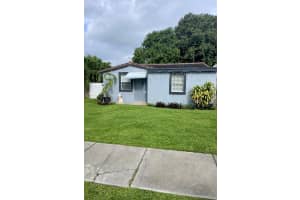 2459 Dewey St, Hollywood, FL 33020 - MLS#F10542286