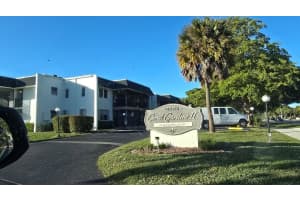 2810 Riverside Dr 202, Coral Springs