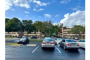 1050 Country Club Dr 303, Margate, FL 33063 - MLS#F10542369