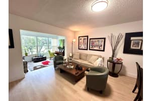 1050 Country Club Dr 303, Margate, FL 33063 - MLS#F10542369