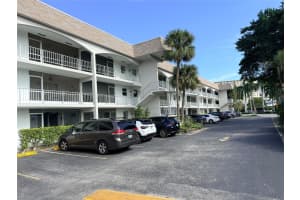 501 Blue Heron Drive, Hallandale Beach, FL 33009 - MLS#F10542405