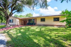 4251 SW 143rd Ave, Miramar, FL 33027 - MLS#F10542433