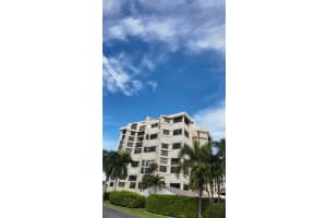 2400 Ocean Drive, Fort Pierce, FL 34949 - MLS#F10542500