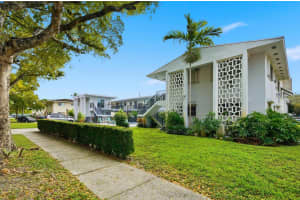 3510 Harrison St 10, Hollywood, FL 33021 - MLS#F10542516