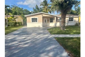 4341 NW 27th St, Lauderhill, FL 33313 - MLS#F10542526