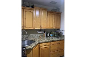 1635 NE 160th St, North Miami Beach, FL 33162 - MLS#F10542536