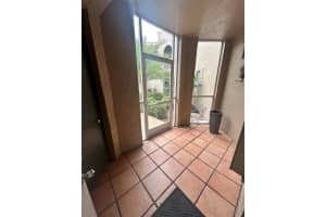 401 SW 86th Ave 103, Pembroke Pines, FL 33025 - MLS#F10542558