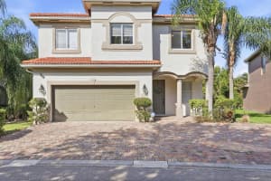 1085 Center Stone Ln, Riviera Beach, FL 33404 - MLS#F10542578