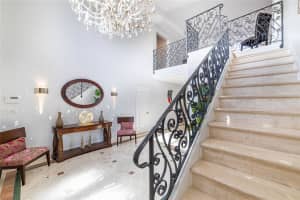 2519 Barcelona Dr Fort Lauderdale, FL 33301 - Off Market