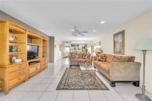 21656 Juego Cir 23-k Boca Raton, FL 33433 - Off Market