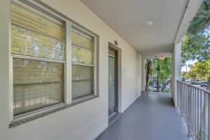 4850 NW 29th Ct 221, Lauderdale Lakes, FL 33313 - MLS#F10542616