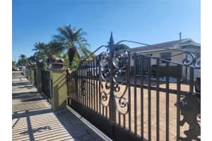 4470 NW 202nd St, Miami Gardens, FL 33055 - MLS#F10542627