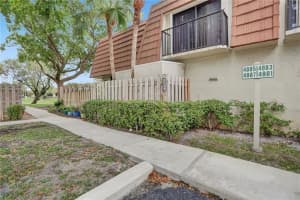 4887 NW 94th Ter 4887, Sunrise, FL 33351 - MLS#F10542640