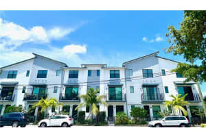 553 NE 21st Ct, Wilton Manors, FL 33305 - MLS#F10542643