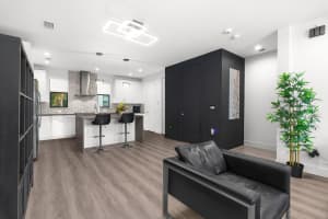 553 NE 21st Ct, Wilton Manors, FL 33305 - MLS#F10542643