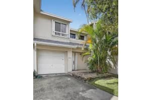 2050 Discovery Circle, Deerfield Beach, FL 33442 - MLS#F10542716