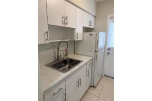 101 SE 9th St 7, Hallandale Beach, FL 33009 - MLS#F10542753