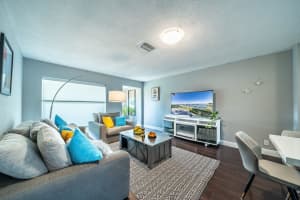 2101 N 52nd Ave Hollywood, FL 33021 - Off Market